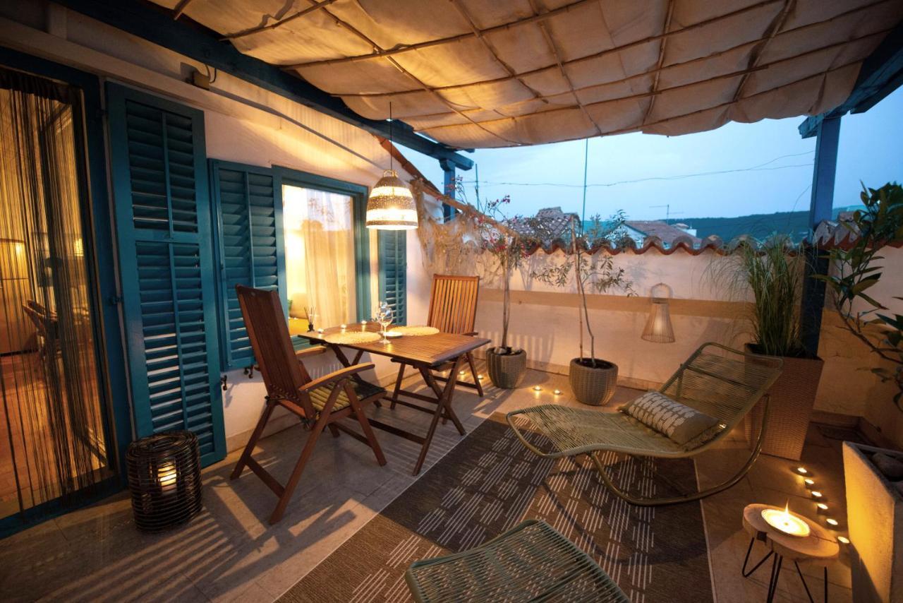 Modra Luna- With Terrace Apartment *